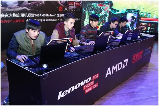 ��ս�Ͻ�֮�ۣ���У���߳ư�����У԰�羺����