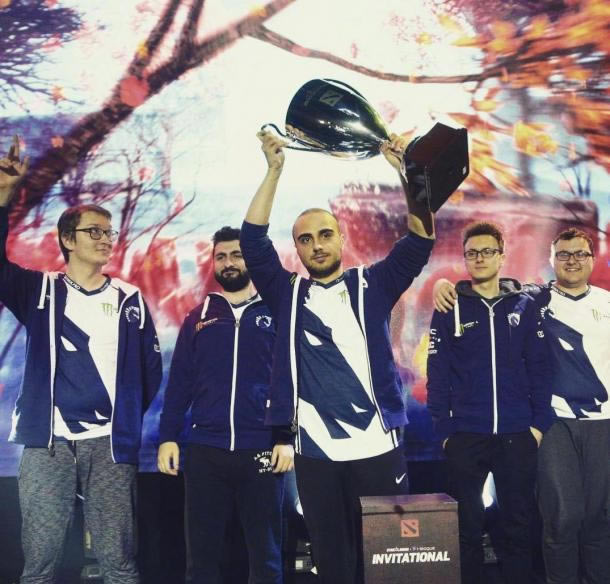 �桤Һ�幤�ʱ���Һ��Ӯ�á�Dota2��SLi S3�ھ�