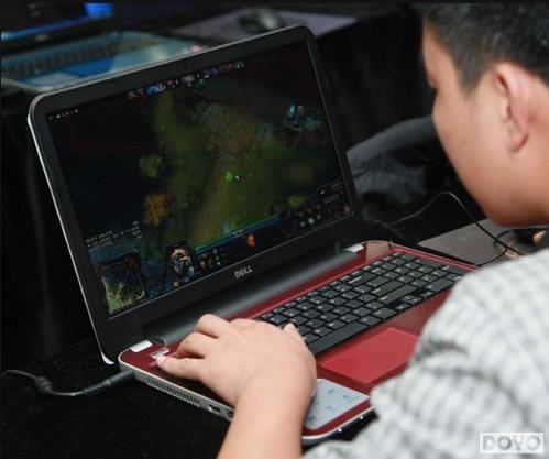 ���봥�ֿɼ� DOTA2������·�˼�����¯_��վ