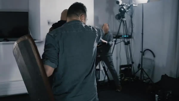 ������֮��3������Ƶ���� 2��27�չ������鱨_��վ