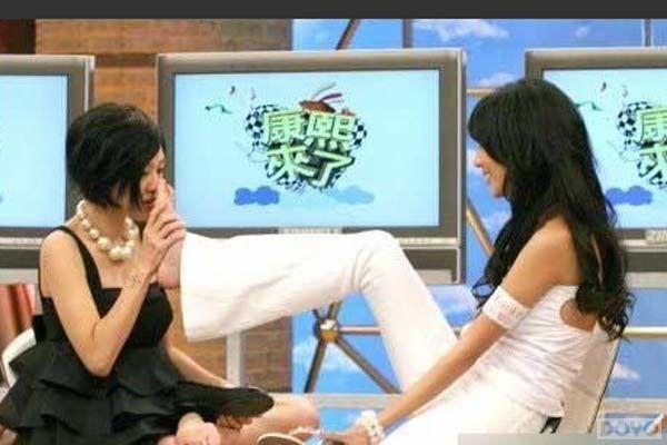 �ھ������ĵ�С���� �롶���졷Ů��ĵ�һ��_��վ