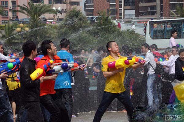 �ھ������ĵ�С���� �롶���졷Ů��ĵ�һ��